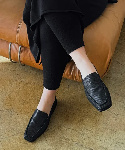 BENY FLATS ONYX EMBOSSED LEATHER