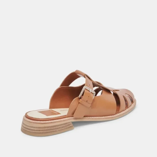 HIPPIE FLATS TAN CRINKLE PATENT