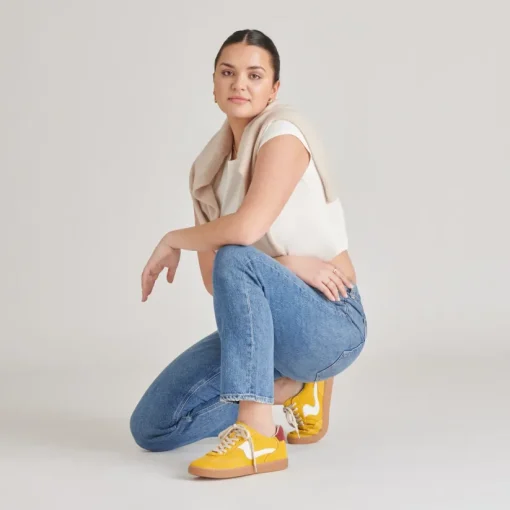 NOTICE SNEAKERS MUSTARD SUEDE