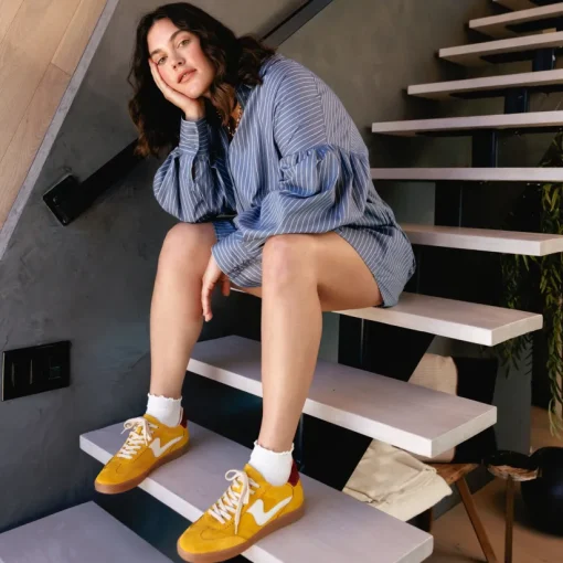 NOTICE SNEAKERS MUSTARD SUEDE