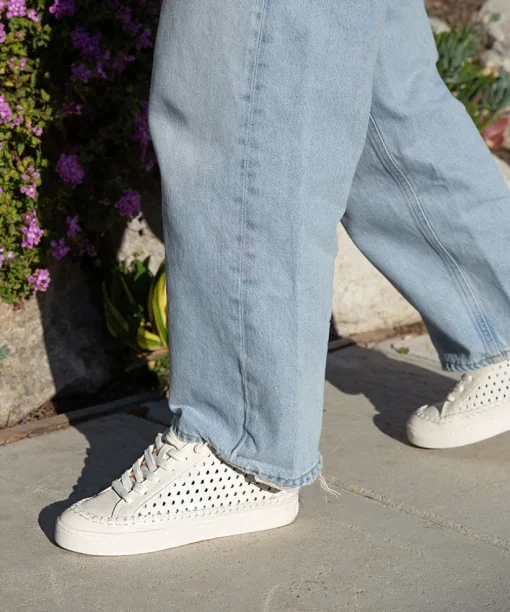 ZOLEN SNEAKERS WHITE PERFORATED LEATHER